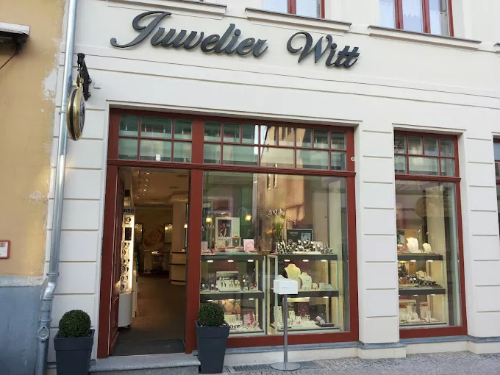 Außenansicht vom Geschäft Juwelier Witt Neustrelitz